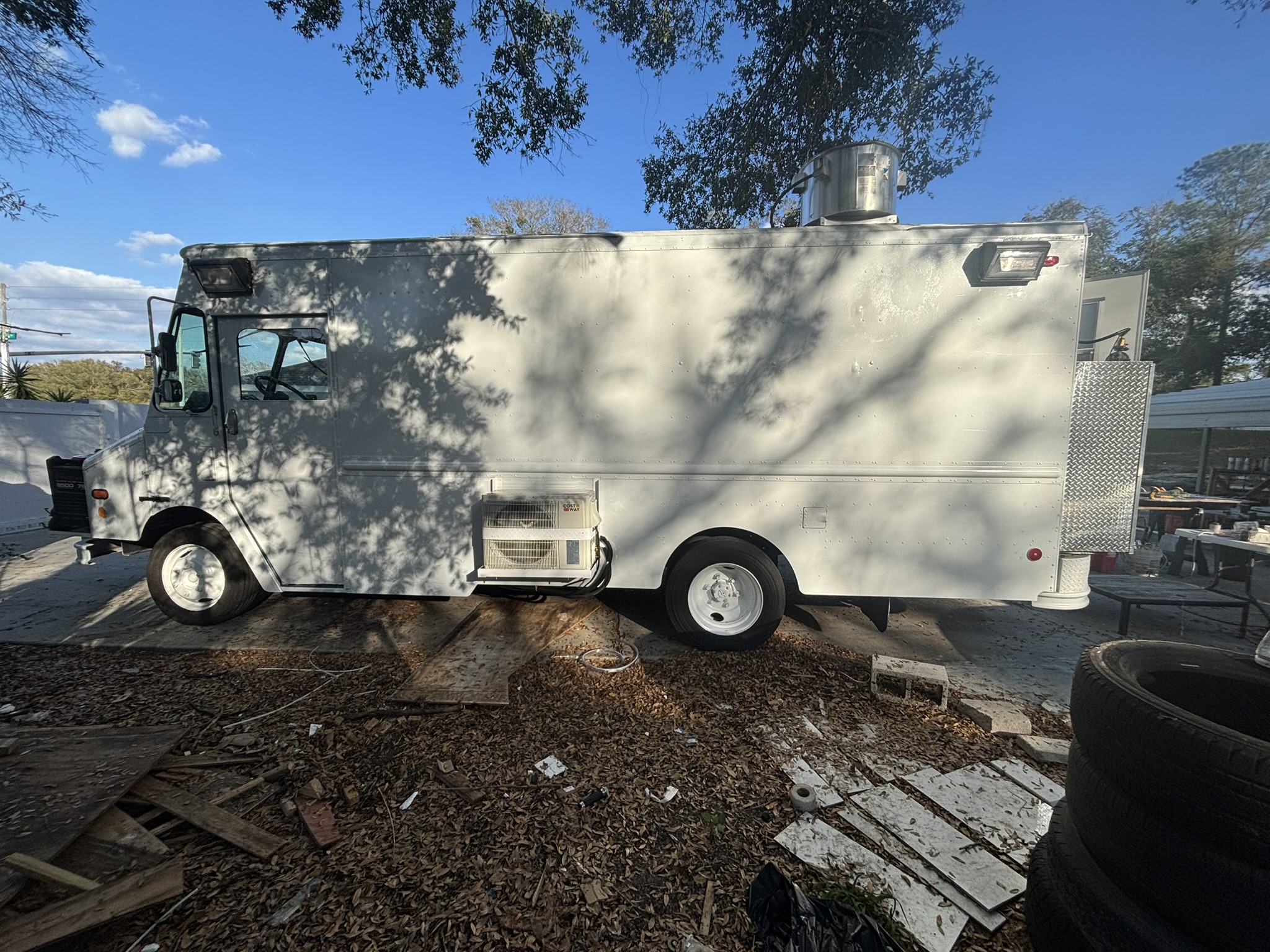 Food Truck image 4